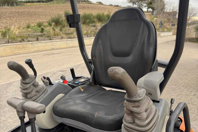 OmecoHub - Immagine HITACHI ZX19U-5A